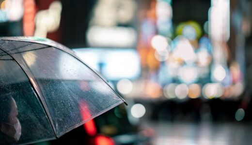 雨の夜、運転が怖い人へ｜元ペーパードライバーが整理する「怖さの正体」